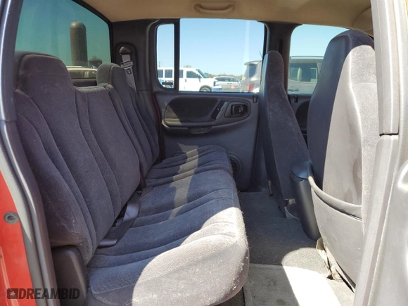 2000 Dodge Dakota Sport with VIN 1B7GL2AX0YS727510, listed as a Copart auction lot 50072675 with 303,427 mi miles and Salvage Title. Bid and sale history available at carsss.com. Image 10.
