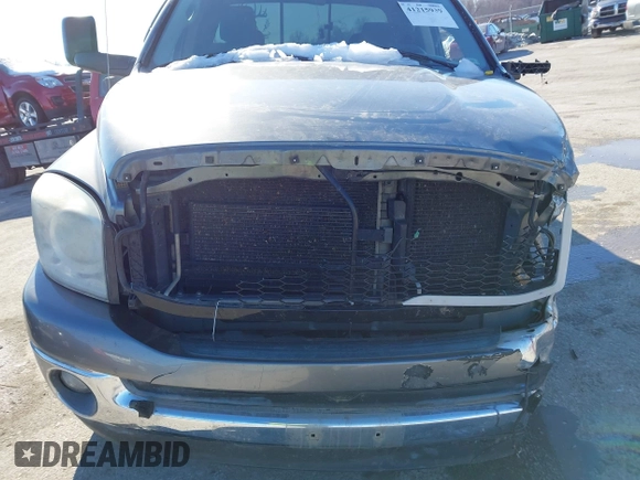 2007 Dodge 1500 SLT with VIN 1D7HU18207J523662, listed as a IAAI auction lot 41215939 with 250,725 mi miles. Bid and sale history available at carsss.com. Image 6.