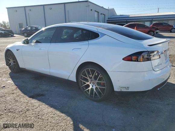 2014 Tesla Model S P85D with VIN 5YJSA1H28EFP68397, listed as a Copart auction lot 83464964 with 76,716 mi miles and Salvage Title. Bid and sale history available at carsss.com. Image 2.