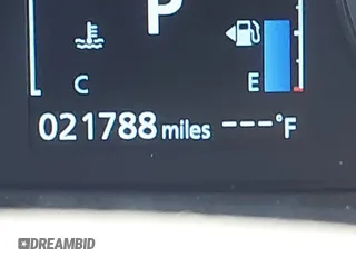 2024 Mitsubishi Eclipse Cross SE z VIN JA4ATWAA4RZ008031, wystawiony jako IAAI lot #42791982 z przebiegiem 21 788 mil mil oraz . Historia ofert i sprzedaży dostępna na DreamBid. Obrazek 16.