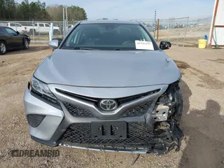2020 Toyota Camry SE with VIN 4T1M11AK2LU869485, listed as a IAAI auction lot 41593137 with 90,501 mi miles. Bid and sale history available at carsss.com. Image 11.