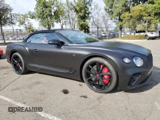 2020 Bentley Continental GT GT V8 z VIN SCBDG4ZGXLC081356, wystawiony jako Copart lot #80580064 z przebiegiem 6 374 mil mil oraz Czysty tytuł • Clean title. Historia ofert i sprzedaży dostępna na DreamBid. Obrazek 4.