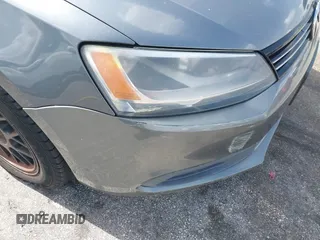 2013 Volkswagen Jetta SE with VIN 3VWDP7AJ1DM280251, listed as a IAAI auction lot 42391472 with 98,788 mi miles and . Bid and sale history available at DreamBid. Image 6.