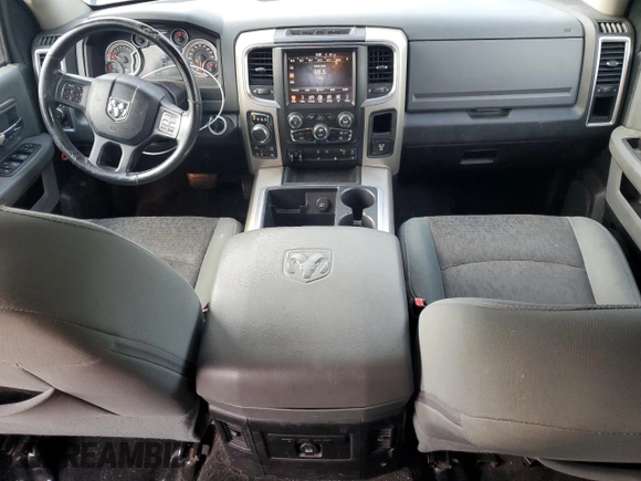 2015 Ram 1500 Big Horn z VIN 1C6RR7LT1FS610389, wystawiony jako Copart lot #56847375 z przebiegiem 252 129 mil mil oraz Czysty tytuł • Clean title. Historia ofert i sprzedaży dostępna na DreamBid. Obrazek 8.