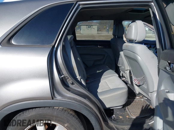 2011 Kia Sorento LX with VIN 5XYKT3A1XBG051561, listed as a IAAI auction lot 41749152 with 244,793 mi miles. Bid and sale history available at carsss.com. Image 8.