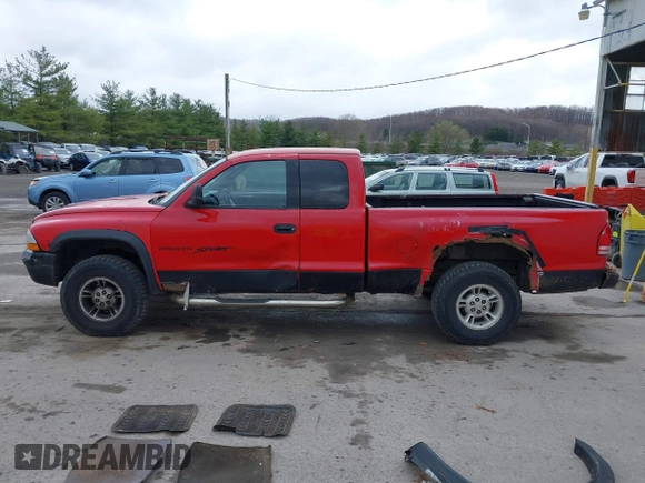 1998 Dodge Dakota SLT with VIN 1B7GG22Y1WS519712, listed as a IAAI auction lot 41913541 with 232,892 mi miles. Bid and sale history available at carsss.com. Image 15.