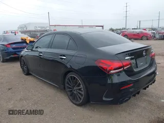 2021 Mercedes-Benz A 35 AMG z VIN W1K3G5BB1MJ322561, wystawiony jako IAAI lot #42210362 z przebiegiem 24 626 mil mil oraz . Historia ofert i sprzedaży dostępna na DreamBid. Obrazek 3.