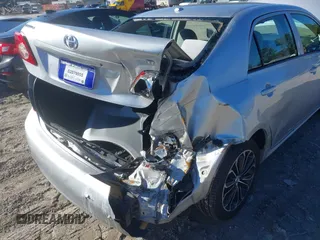 2010 Toyota Corolla z VIN 1NXBU4EE5AZ354952, wystawiony jako IAAI lot #41455621 z przebiegiem 178 878 mil mil oraz . Historia ofert i sprzedaży dostępna na DreamBid. Obrazek 6.