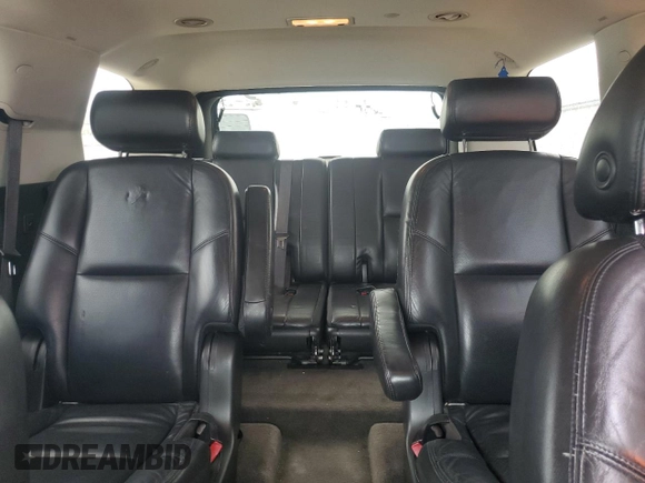 2008 Cadillac Escalade z VIN 1GYFK638X8R143922, wystawiony jako Copart lot #53095095 z przebiegiem 174 899 mil mil oraz Tytuł czysty. Historia ofert i sprzedaży dostępna na DreamBid. Obrazek 10.