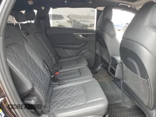 2020 Audi SQ7 z VIN WA1VWAF79LD013335, wystawiony jako Copart lot #56011584 z przebiegiem 35 173 mil mil oraz Szkoda całkowita • Salvage title. Historia ofert i sprzedaży dostępna na DreamBid. Obrazek 11.