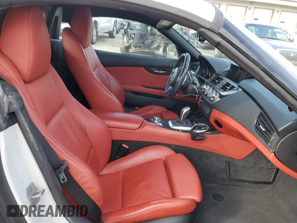 2016 BMW Z4 sDrive28i with VIN WBALL5C59G5A21158, listed as a Copart auction lot 41775225 with 132,603 mi miles and Salvage Title. Bid and sale history available at carsss.com. Image 10.