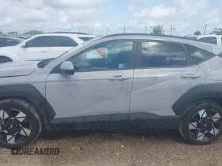 2024 Hyundai Kona SEL с VIN KM8HB3AB3RU168294, выставлен на аукционе IAAI как лот 42461624 с пробегом 15 668 миль миль и . История ставок и продаж доступна на DreamBid. Изображение 14.