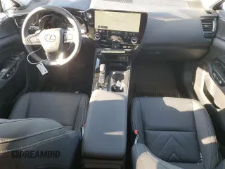 2024 Lexus NX 350 Luxury z VIN 2T2HGCEZ0RC059703, wystawiony jako Copart lot #88131705 z przebiegiem 1 427 mil mil oraz Szkoda całkowita • Salvage title. Historia ofert i sprzedaży dostępna na DreamBid. Obrazek 8.