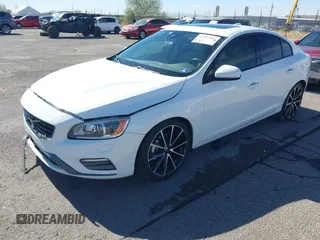 2017 Volvo S60 Dynamic with VIN YV126MFL0H2433845, listed as a IAAI auction lot 41522216 with 76,166 mi miles. Bid and sale history available at carsss.com. Image 17.