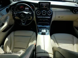 2015 Mercedes-Benz C 300 z VIN 55SWF4JB4FU093081, wystawiony jako Copart lot #57283005 z przebiegiem 110 167 mil mil oraz Czysty tytuł • Clean title. Historia ofert i sprzedaży dostępna na DreamBid. Obrazek 8.