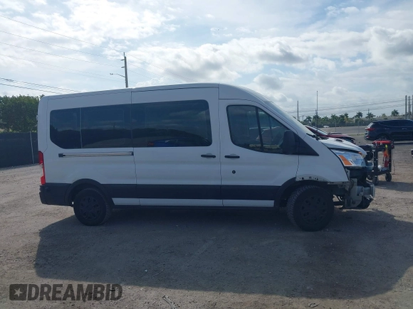 2019 Ford Transit Passenger XL with VIN 1FBAX2CM4KKB54426, listed as a IAAI auction lot 41579139 with 103,337 mi miles. Bid and sale history available at carsss.com. Image 14.