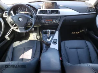 2012 BMW 3 Series 328i z VIN WBA3A5G57CNP16441, wystawiony jako Copart lot #49571245 z przebiegiem 140 245 mil mil oraz Szkoda całkowita • Salvage title. Historia ofert i sprzedaży dostępna na DreamBid. Obrazek 8.
