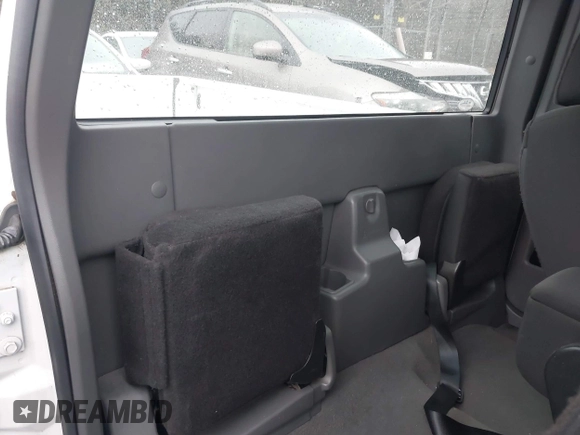 2010 Ford Ranger XLT с VIN 1FTKR4EEXAPA07766, выставлен на аукционе IAAI как лот 41237343 с пробегом Не указан миль и . История ставок и продаж доступна на DreamBid. Изображение 8.