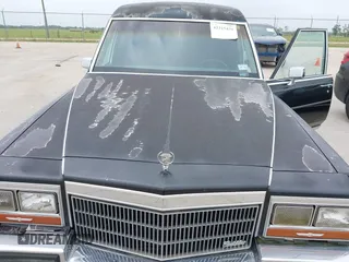 1989 Cadillac Brougham z VIN 1G6DW51Y6KR730868, wystawiony jako IAAI lot #42315431 z przebiegiem 90 027 mil mil oraz . Historia ofert i sprzedaży dostępna na DreamBid. Obrazek 10.