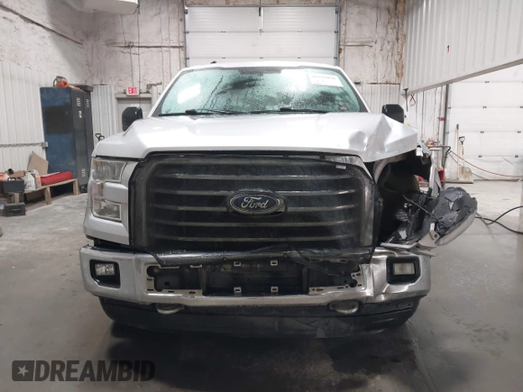 2015 Ford F-150 XLT z VIN 1FTEX1EP7FKE12930, wystawiony jako IAAI lot #42321898 z przebiegiem 59 012 mil mil oraz . Historia ofert i sprzedaży dostępna na DreamBid. Obrazek 12.