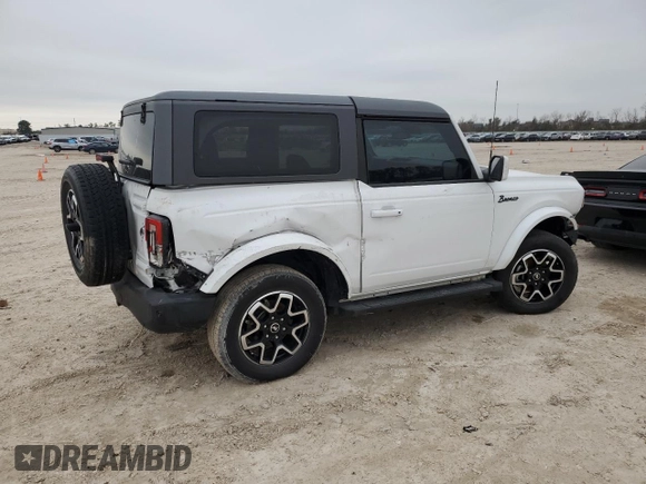 2022 Ford Bronco with VIN 1FMDE5AHXNLB15534, listed as a Copart auction lot 44449825 with 45,726 mi miles and Salvage title. Bid and sale history available at DreamBid. Image 3.