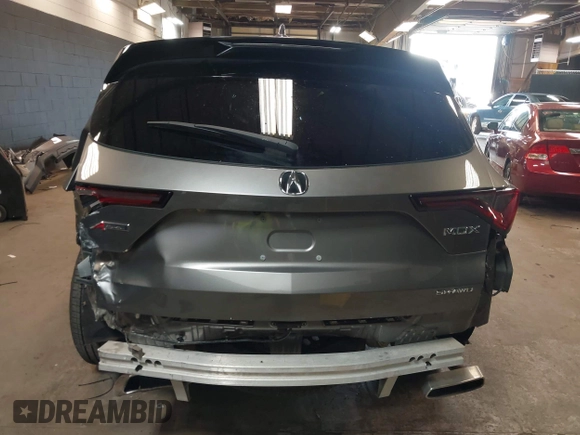 2024 Acura MDX w/A-Spec Package with VIN 5J8YE1H07RL020094, listed as a IAAI auction lot 41941652 with 9,997 mi miles. Bid and sale history available at carsss.com. Image 17.