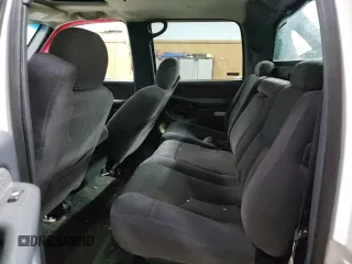 2002 Chevrolet Avalanche z VIN 3GNEK13T22G229264, wystawiony jako Copart lot #42013745 z przebiegiem 368 904 mil mil oraz Czysty tytuł • Clean title. Historia ofert i sprzedaży dostępna na DreamBid. Obrazek 10.