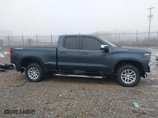 2019 Chevrolet Silverado 1500 LT with VIN 1GCRYDEDXKZ359924, listed as a IAAI auction lot 41463919 with 66,326 mi miles. Bid and sale history available at carsss.com. Image 14.