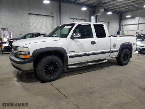 2002 Chevrolet Silverado 1500 LT with VIN 2GCEK19T121341322, listed as a Copart auction lot 51996475 with 232,515 mi miles and Salvage Title. Bid and sale history available at carsss.com. Image 1.