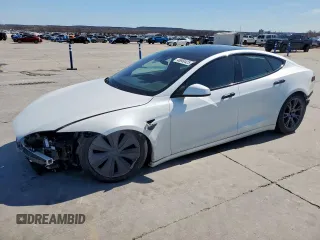2021 Tesla Model S Long Range z VIN 5YJSA1E55MF441047, wystawiony jako Copart lot #46850425 z przebiegiem 28 149 mil mil oraz Szkoda całkowita • Salvage title. Historia ofert i sprzedaży dostępna na DreamBid. Obrazek 1.