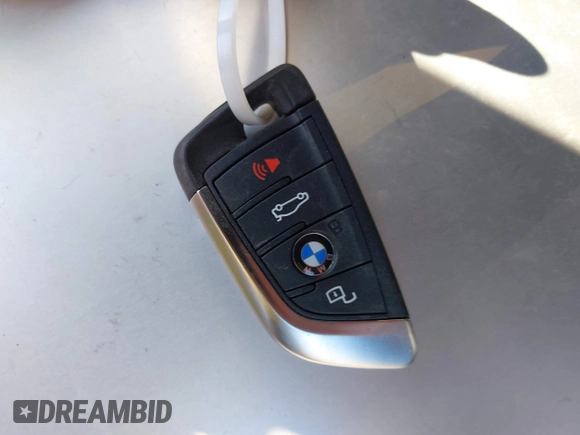 2024 BMW i4 eDrive35 z VIN WBY43AW01RFS94328, wystawiony jako IAAI lot #41734039 z przebiegiem 8 959 mil mil oraz . Historia ofert i sprzedaży dostępna na DreamBid. Obrazek 11.
