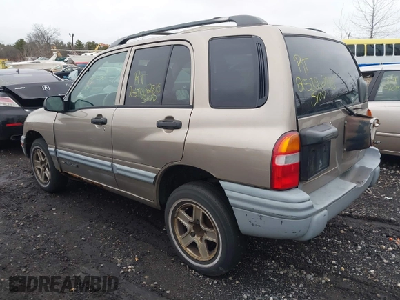 2003 Chevrolet Tracker with VIN 2CNBJ13C236947064, listed as a IAAI auction lot 41820066 with Not provided miles and . Bid and sale history available at DreamBid. Image 3.