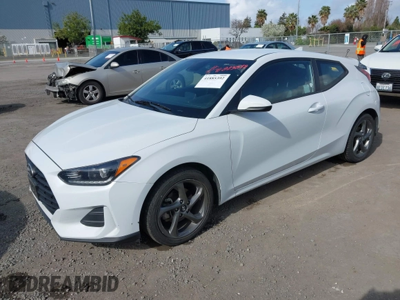 2019 Hyundai Veloster 2.0 with VIN KMHTG6AF4KU019642, listed as a IAAI auction lot 41885392 with 96,340 mi miles. Bid and sale history available at carsss.com. Image 18.