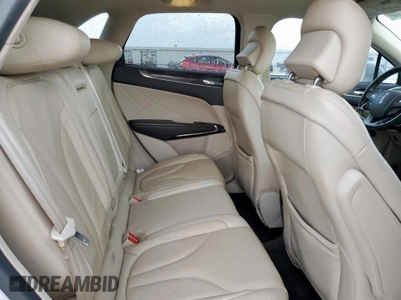 2017 Lincoln MKC Reserve with VIN 5LMCJ3C95HUL71240, listed as a Copart auction lot 60345115 with 101,711 mi miles and Salvage title. Bid and sale history available at DreamBid. Image 11.