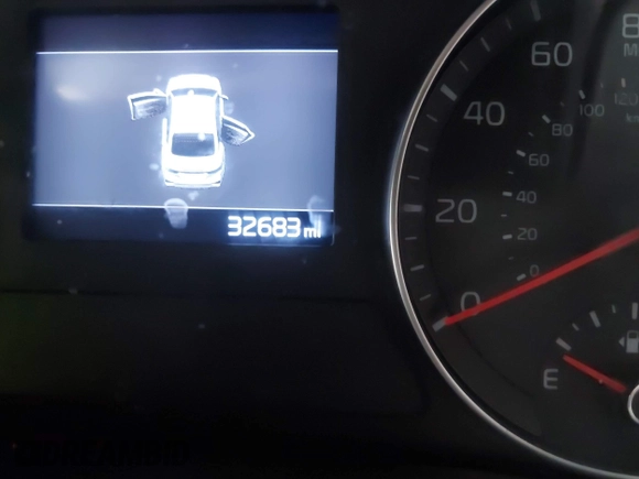 2020 Kia Forte LXS z VIN 3KPF24AD4LE184223, wystawiony jako IAAI lot #41564698 z przebiegiem 32 683 mil mil oraz . Historia ofert i sprzedaży dostępna na DreamBid. Obrazek 15.