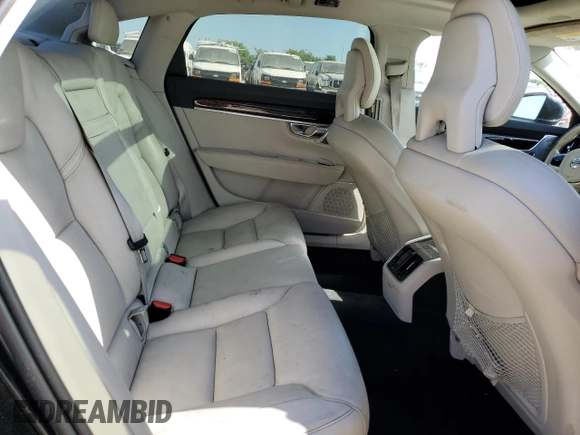 2018 Volvo S90 Momentum with VIN LVY982AK2JP019985, listed as a Copart auction lot 52828415 with 113,029 mi miles and Clean Title. Bid and sale history available at carsss.com. Image 10.