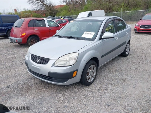 2008 Kia Rio LX with VIN KNADE123886424127, listed as a IAAI auction lot 42025788 with 108,192 mi miles. Bid and sale history available at carsss.com. Image 2.