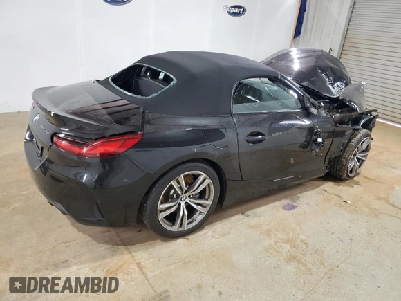 2025 BMW Z4 sDrive30i with VIN WBAHF3C06SWY43759, listed as a Copart auction lot 47839335 with 0 mi miles and Salvage Title. Bid and sale history available at carsss.com. Image 3.