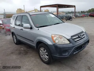 2005 Honda CR-V EX with VIN JHLRD78865C017487, listed as a IAAI auction lot 42058161 with 213,551 mi miles. Bid and sale history available at carsss.com. Image 1.