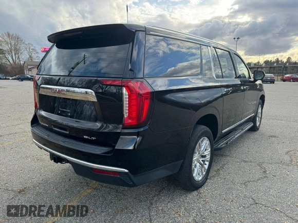 2021 GMC Yukon XL SLT with VIN 1GKS2GKDXMR238116, listed as a Copart auction lot 82483334 with 167,975 mi miles and Clean Title. Bid and sale history available at carsss.com. Image 4.
