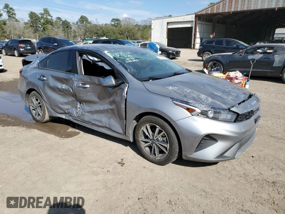 2023 Kia Forte LXS with VIN 3KPF24AD8PE622862, listed as a Copart auction lot 44233675 with 33,719 mi miles and Salvage Title. Bid and sale history available at carsss.com. Image 4.