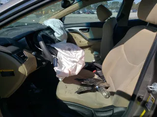 2013 Hyundai Elantra GLS z VIN 5NPDH4AE1DH256619, wystawiony jako Copart lot #50624295 z przebiegiem 99 006 mil mil oraz Szkoda całkowita • Salvage title. Historia ofert i sprzedaży dostępna na DreamBid. Obrazek 7.