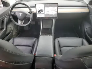 2018 Tesla Model 3 Long Range Battery z VIN 5YJ3E1EB3JF103804, wystawiony jako Copart lot #83752134 z przebiegiem 128 507 mil mil oraz Szkoda całkowita • Salvage title. Historia ofert i sprzedaży dostępna na DreamBid. Obrazek 8.
