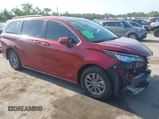 2021 Toyota Sienna XLE z VIN 5TDYRKEC2MS028134, wystawiony jako IAAI lot #42152640 z przebiegiem 107 427 mil mil oraz . Historia ofert i sprzedaży dostępna na DreamBid. Obrazek 1.