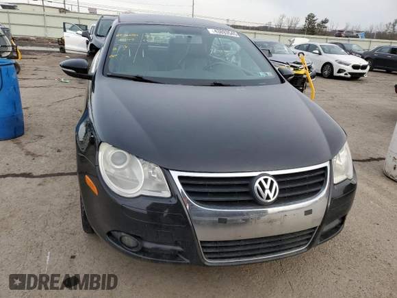 2011 Volkswagen Eos Komfort with VIN WVWBW7AH2BV003962, listed as a Copart auction lot 43893545 with 148,349 mi miles and Salvage Title. Bid and sale history available at DreamBid. Image 5.