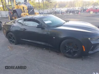 2018 Chevrolet Camaro 1LT z VIN 1G1FB1RX1J0110205, wystawiony jako IAAI lot #39373056 z przebiegiem 48 224 mil mil oraz . Historia ofert i sprzedaży dostępna na DreamBid. Obrazek 13.