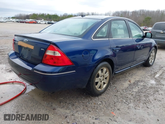 2007 Ford Five Hundred SEL with VIN 1FAHP24157G153400, listed as a IAAI auction lot 41496444 with 215,285 mi miles. Bid and sale history available at carsss.com. Image 4.