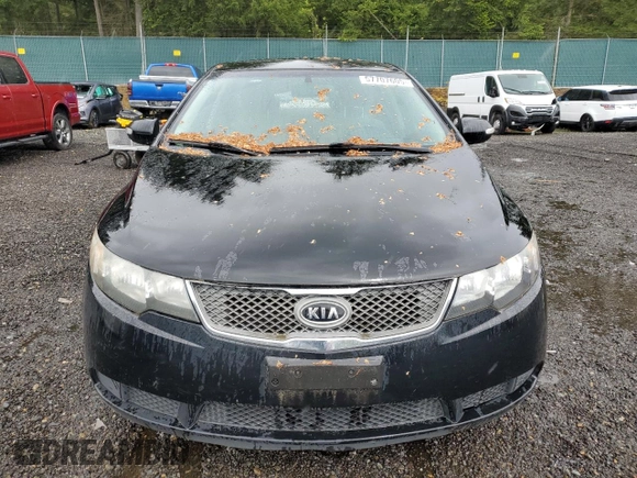 2010 Kia Forte EX z VIN KNAFU4A24A5251210, wystawiony jako Copart lot #57707605 z przebiegiem 165 166 mil mil oraz Czysty tytuł • Clean title. Historia ofert i sprzedaży dostępna na DreamBid. Obrazek 5.