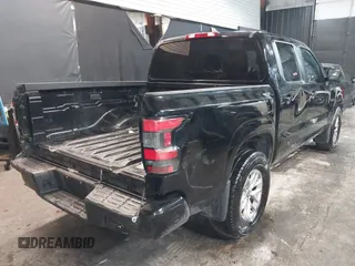 2024 Nissan Frontier Pro-4X with VIN 1N6ED1EK2RN643036, listed as a IAAI auction lot 41395401 with 24,799 mi miles and . Bid and sale history available at DreamBid. Image 4.