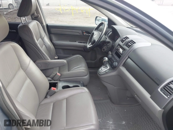2008 Honda CR-V EX-L with VIN JHLRE48748C057560, listed as a IAAI auction lot 41749846 with 215,039 mi miles. Bid and sale history available at carsss.com. Image 5.